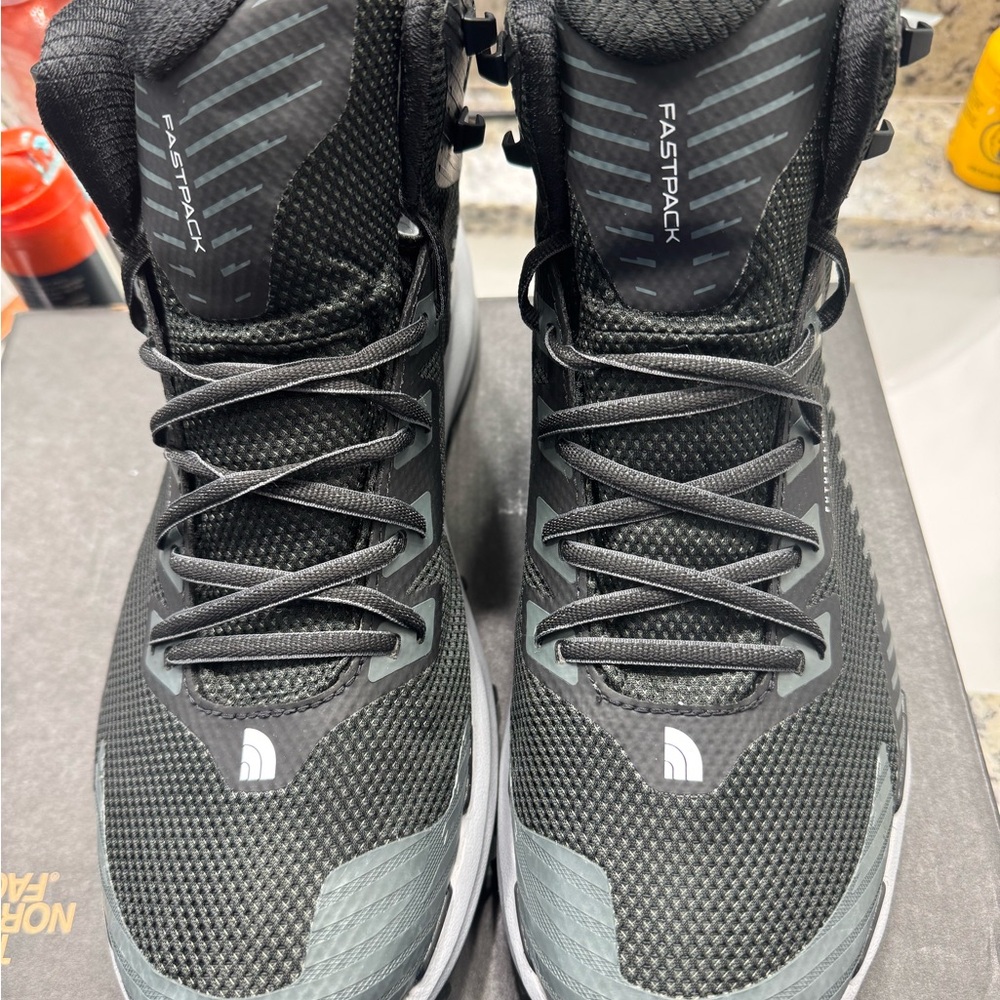 The North Face Vectiv Fastpack Mid Futurelight Sneakers